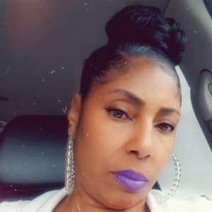 Meet your Posher, Tonya